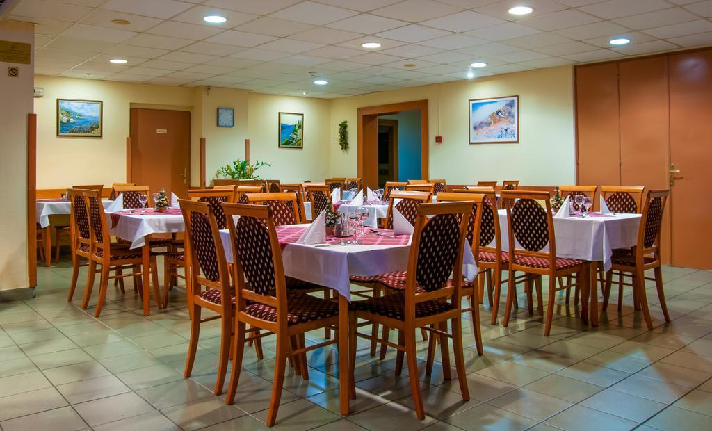 Hotel Eben ブダペスト エクステリア 写真